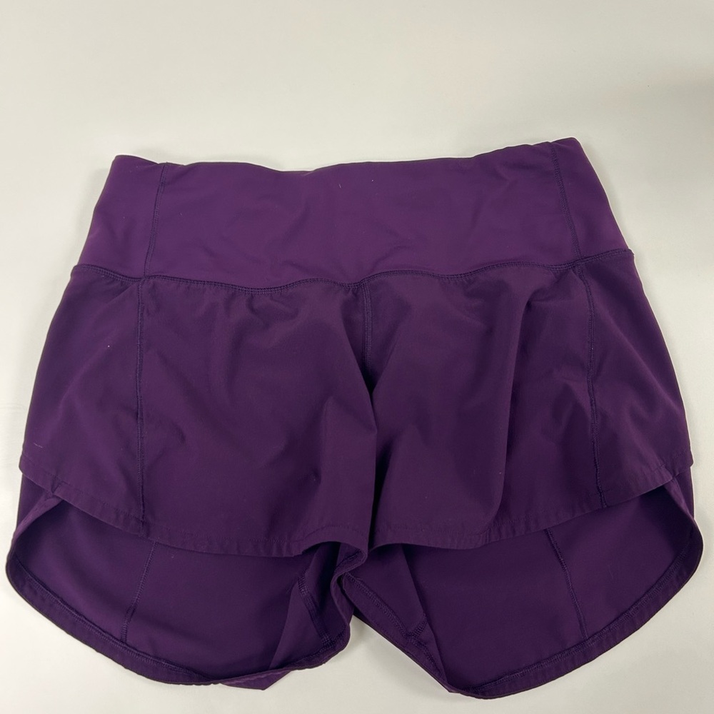 Lululemon Runner Shorts Size 6 Excellent Condition